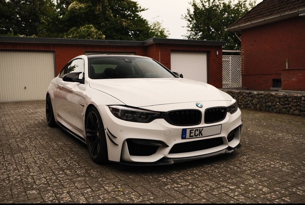 BMW M4 2017