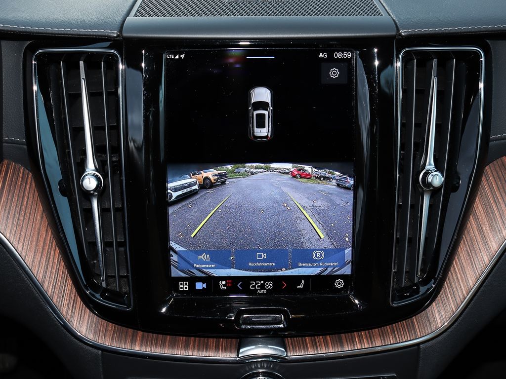 Volvo XC60 2022