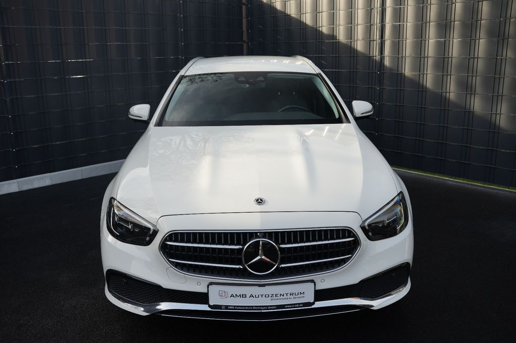 Mercedes-Benz E 300 2022