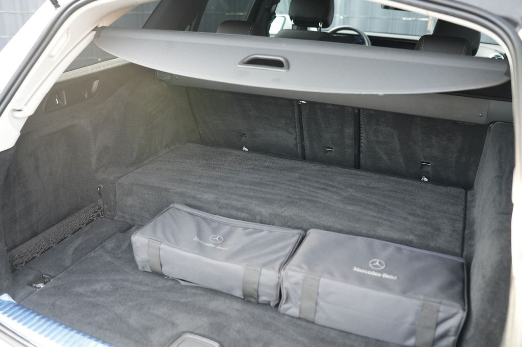 Mercedes-Benz E 300 2022