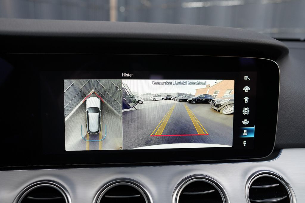 Mercedes-Benz E 300 2022