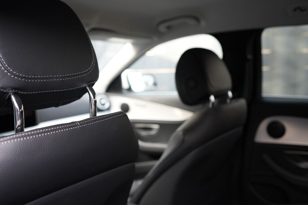 Mercedes-Benz E 300 2022