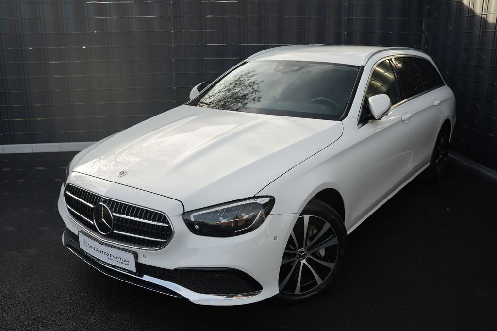 Mercedes-Benz E 300 2022