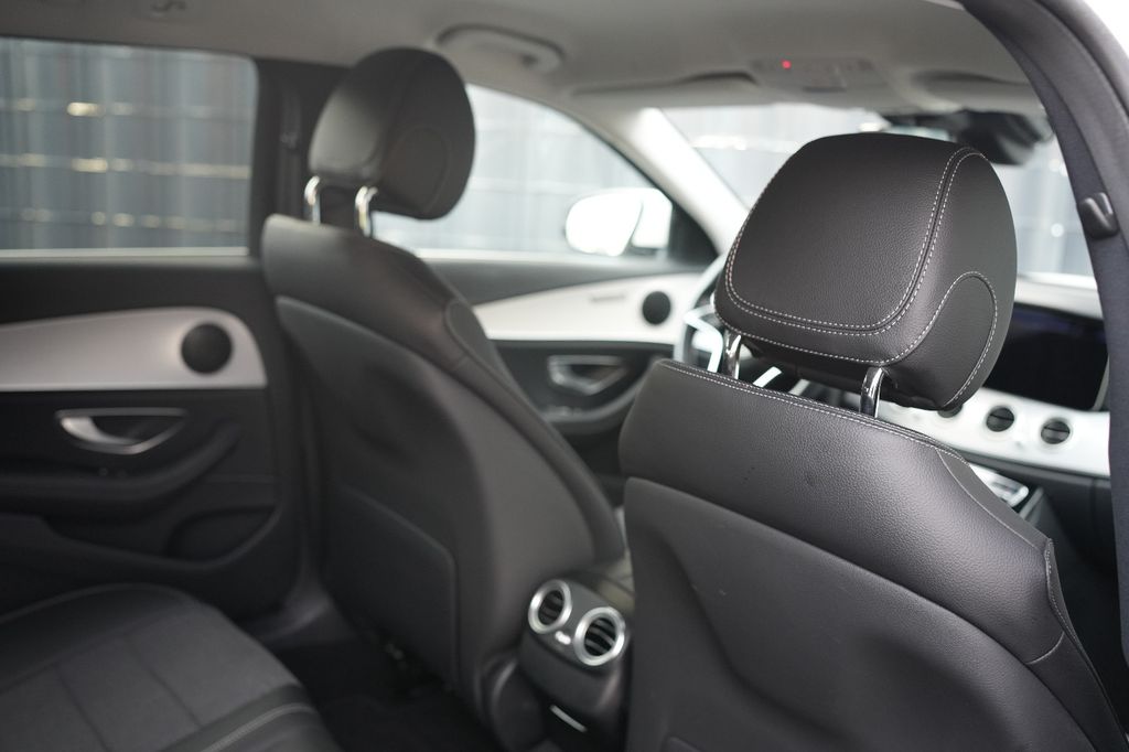 Mercedes-Benz E 300 2022