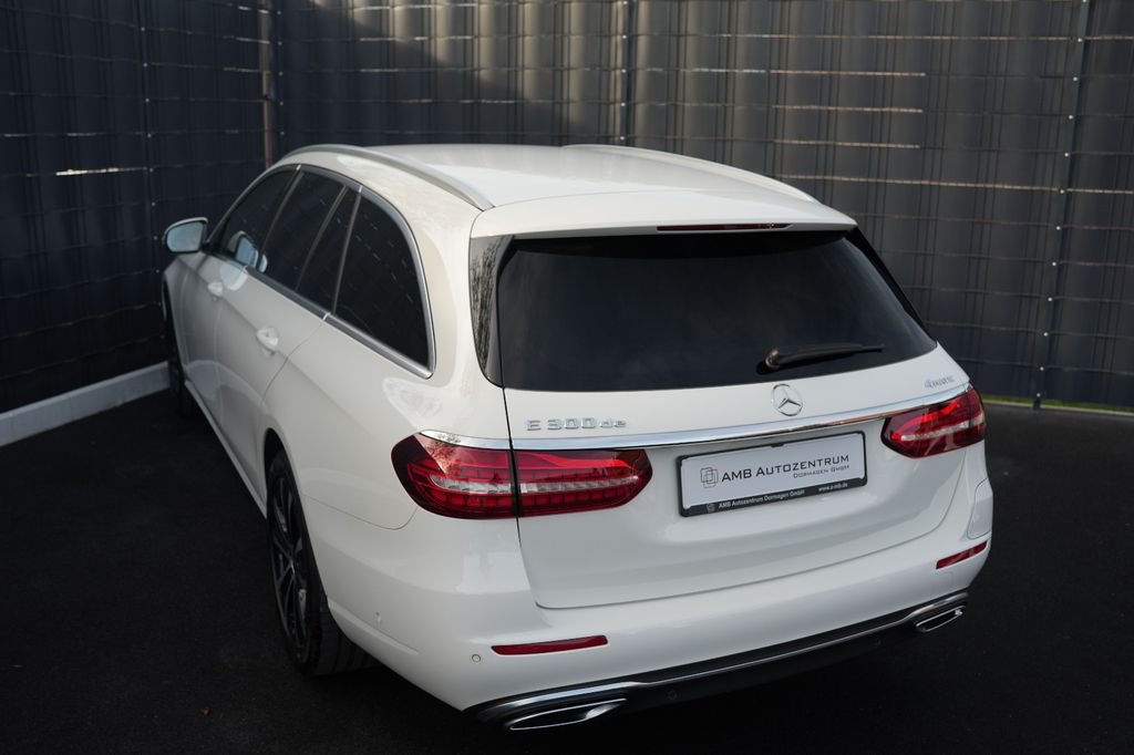 Mercedes-Benz E 300 2022