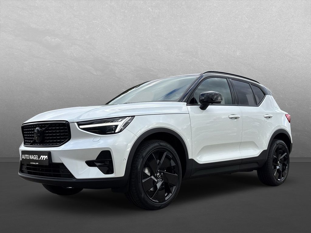 Volvo XC40 2025