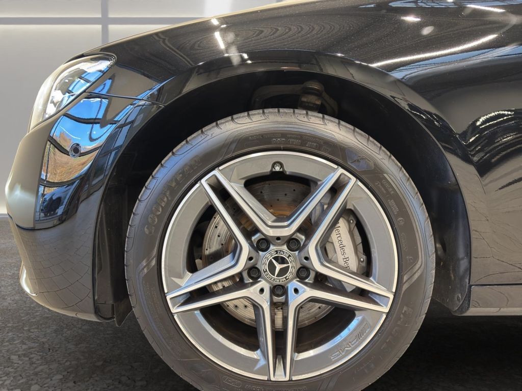 Mercedes-Benz E 300 2022