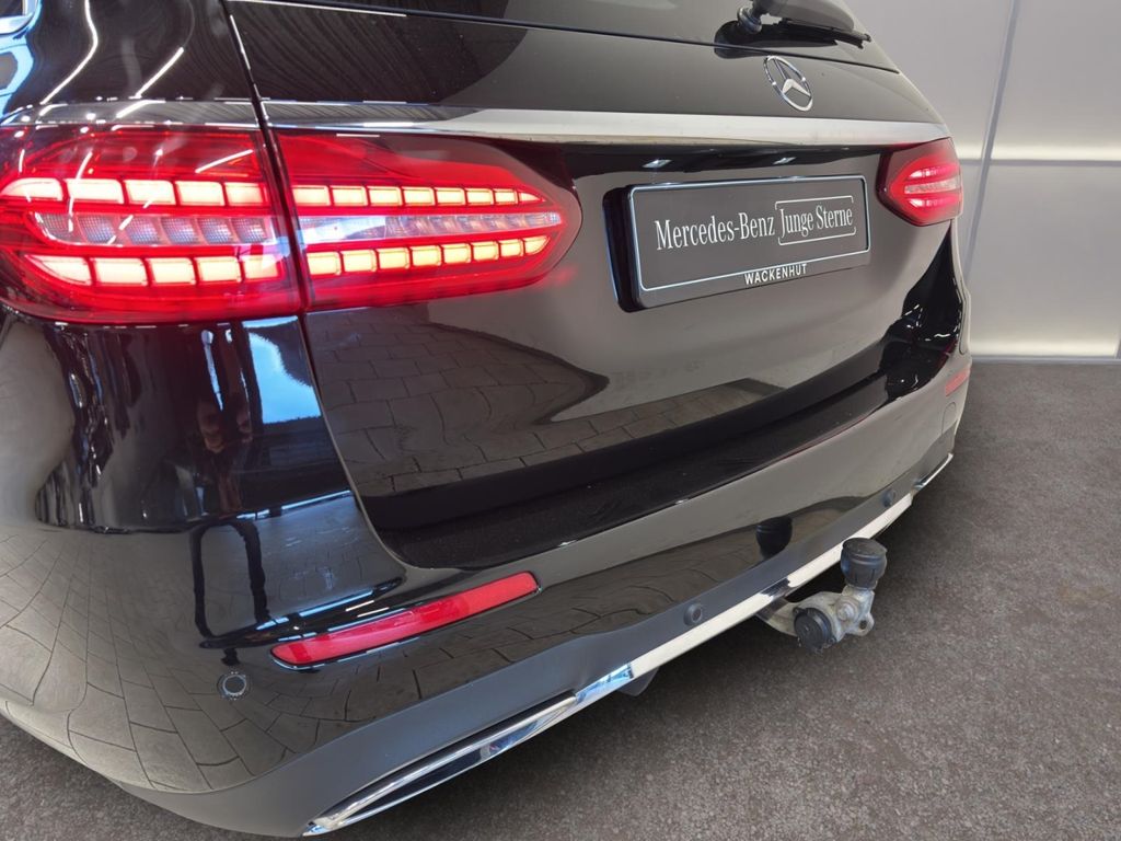 Mercedes-Benz E 300 2022