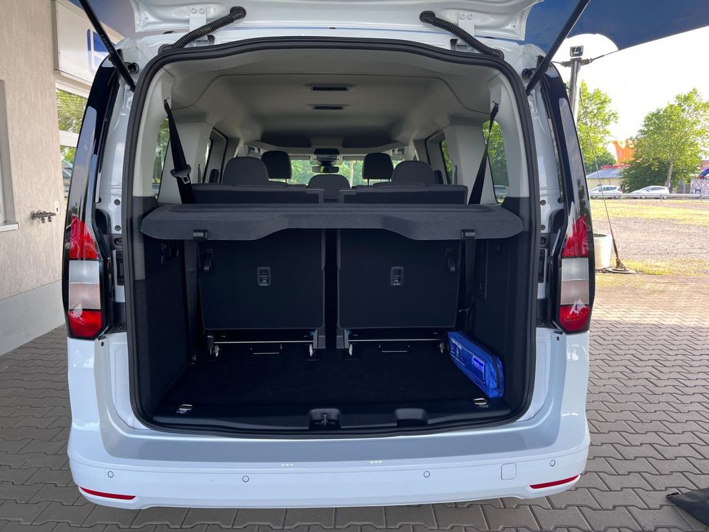 Ford Grand Tourneo 2025