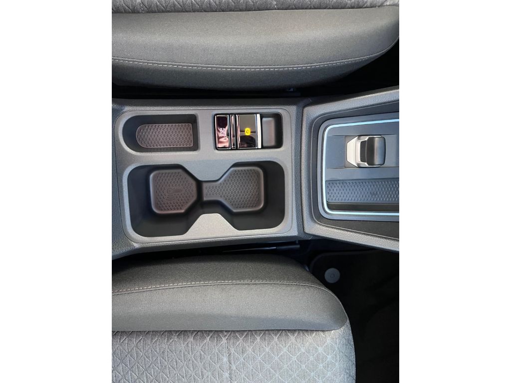 Ford Grand Tourneo 2025