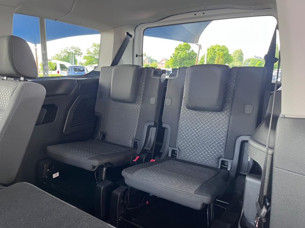 Ford Grand Tourneo 2025