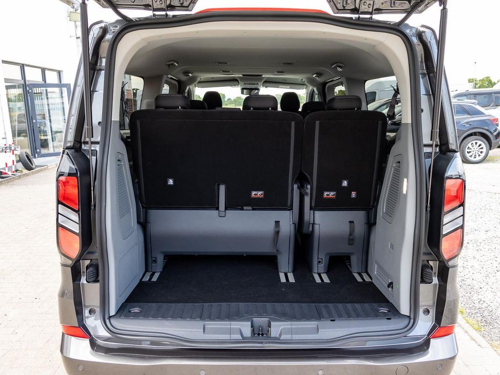 Ford Tourneo Custom 2025