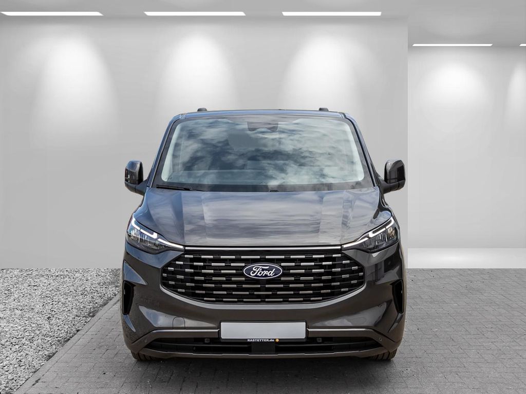 Ford Tourneo Custom 2025