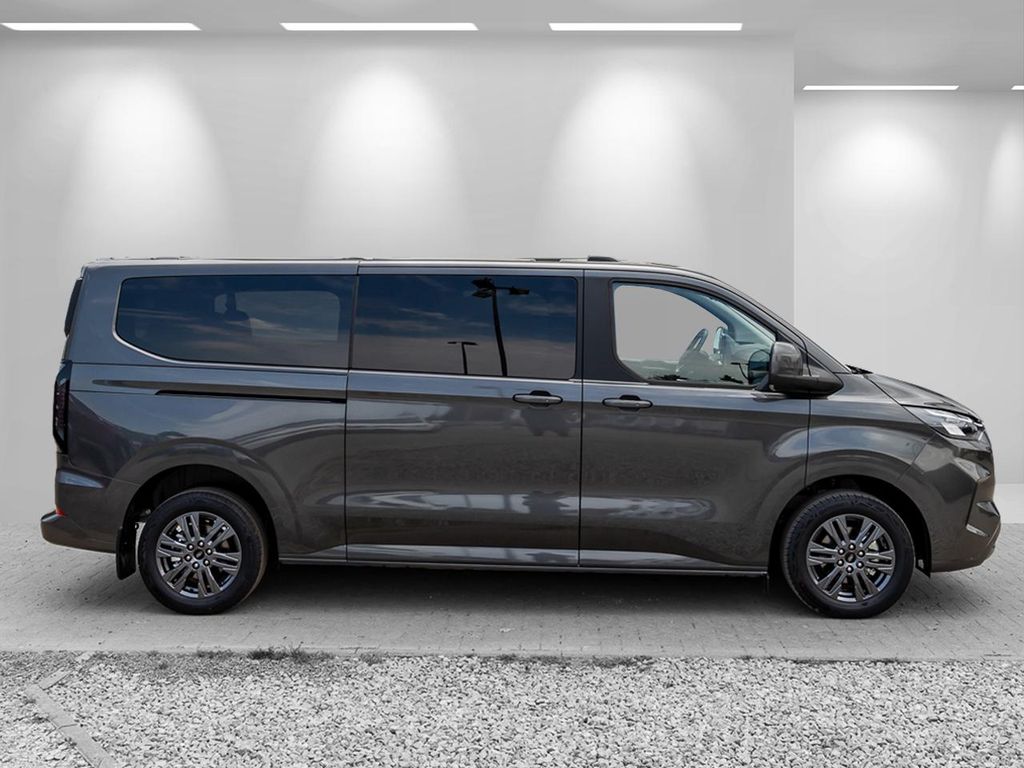 Ford Tourneo Custom 2025