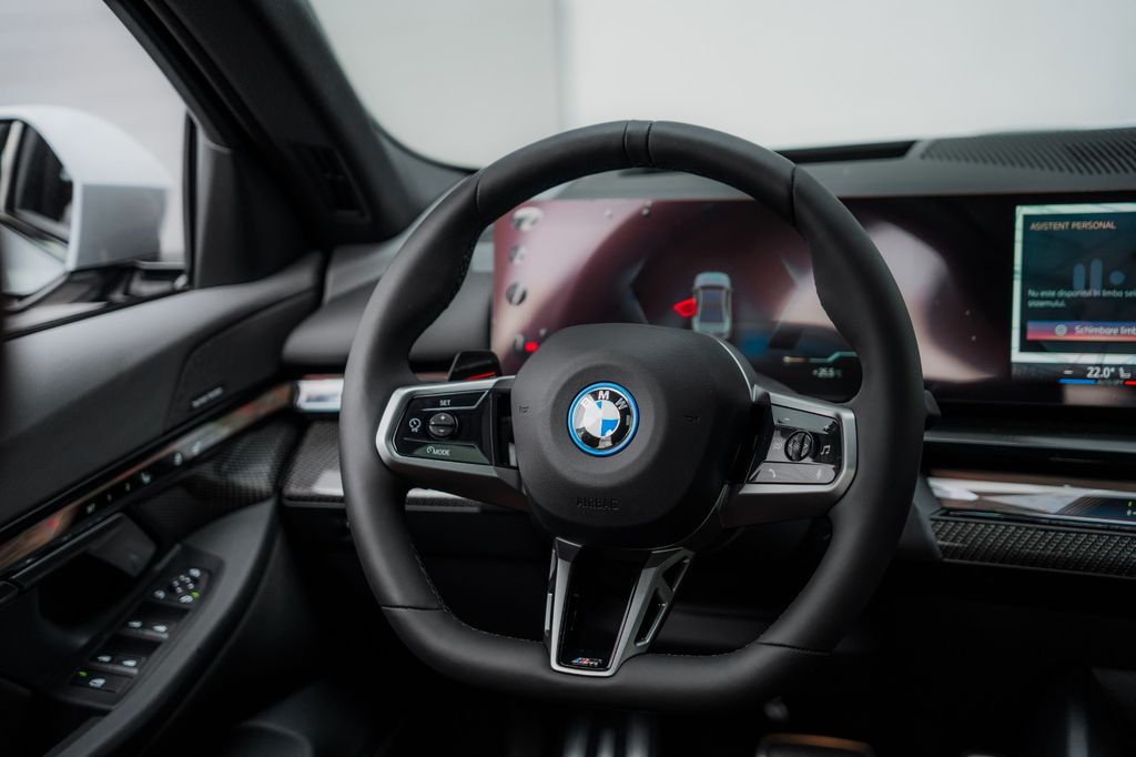 BMW i5 2025