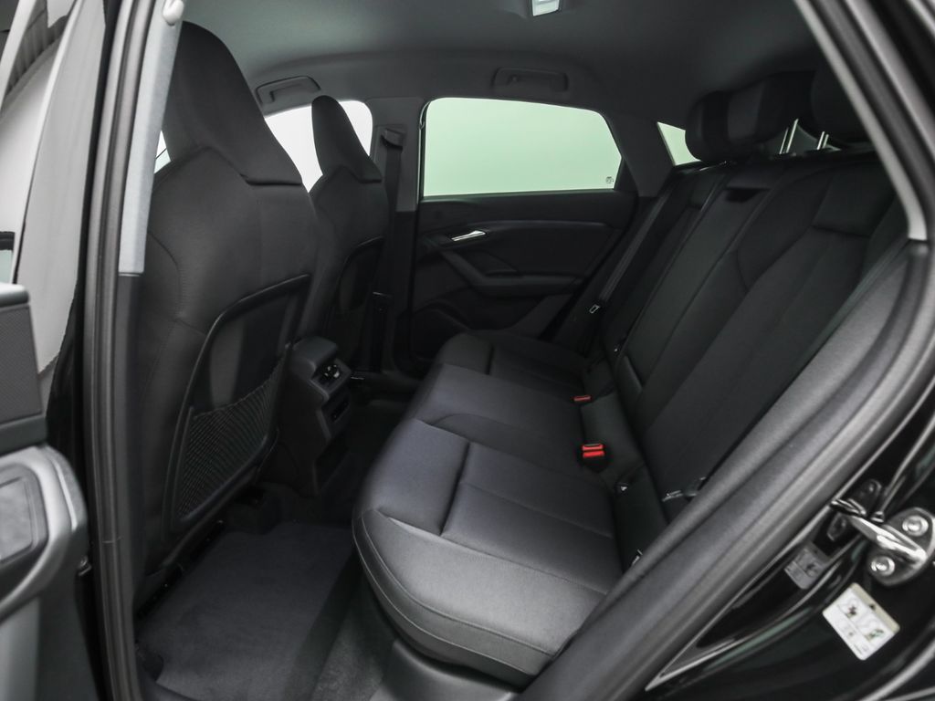 Audi Q6 e-tron 2025
