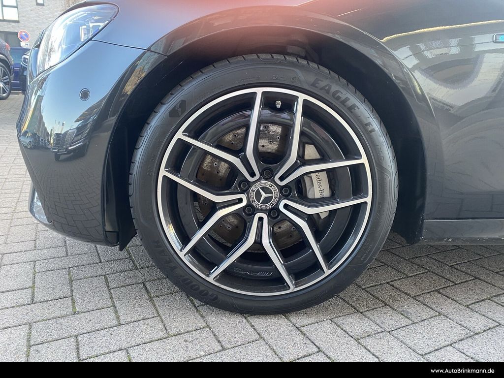 Mercedes-Benz E 300 2021