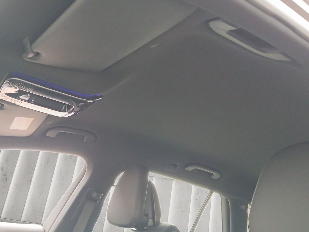 Mercedes-Benz C 300 2025