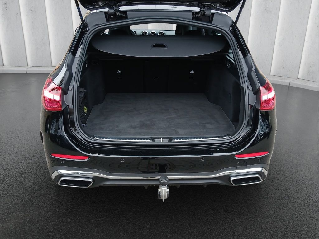 Mercedes-Benz C 300 2025