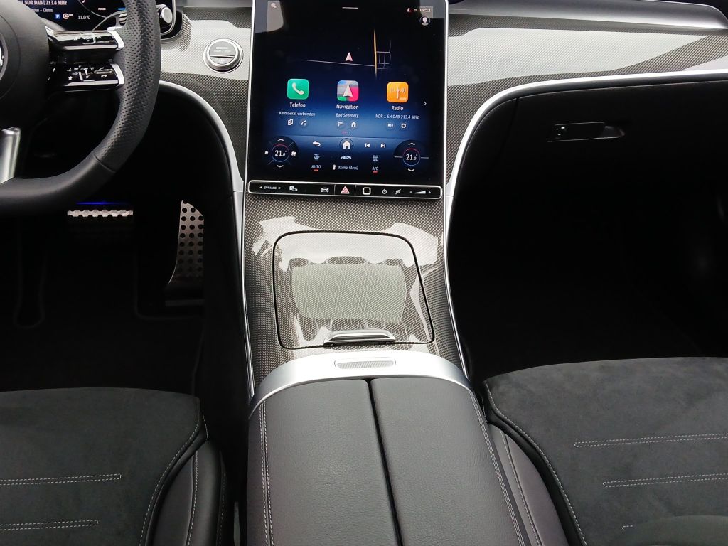 Mercedes-Benz C 300 2025