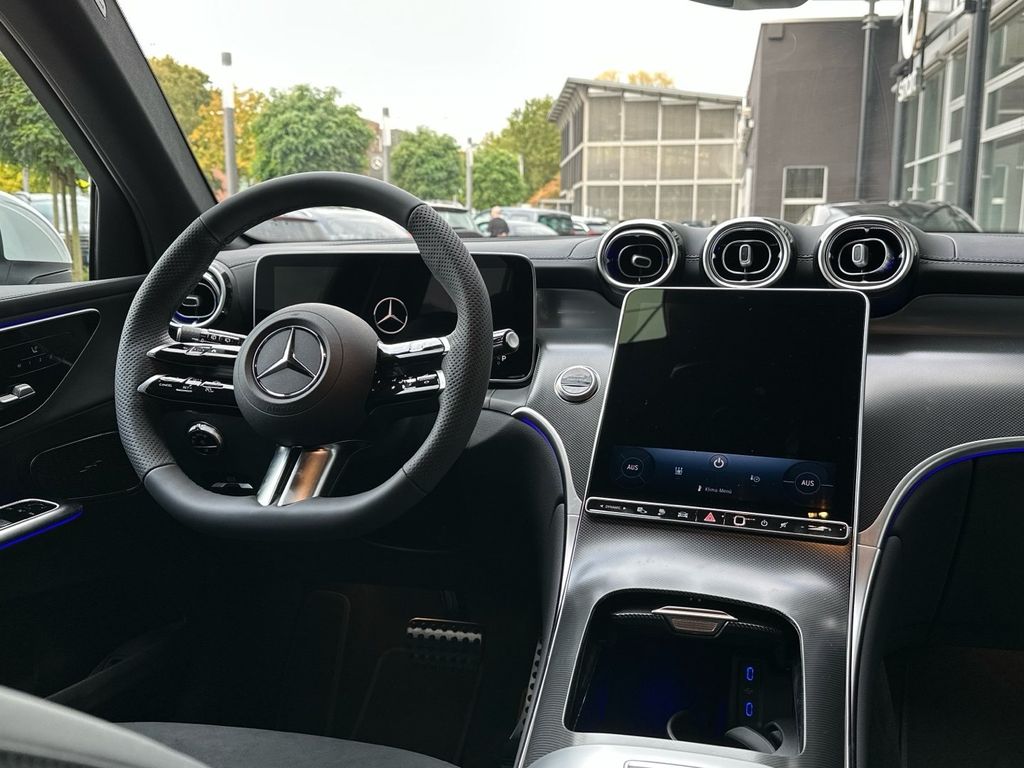 Mercedes-Benz GLC 300 2025