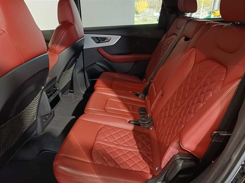 Audi SQ7 2021