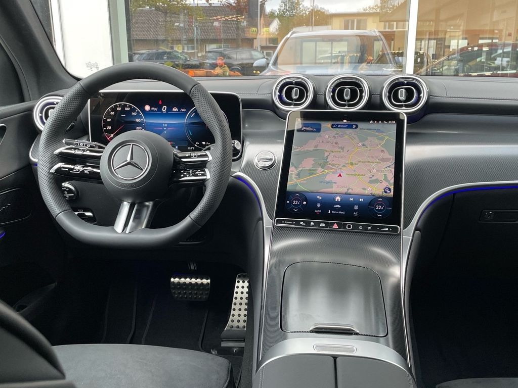Mercedes-Benz GLC 300 2025
