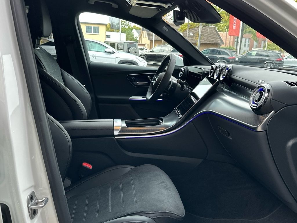 Mercedes-Benz GLC 300 2025