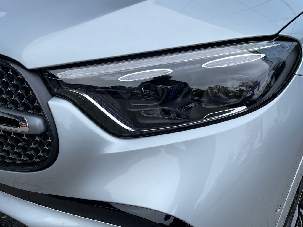 Mercedes-Benz GLC 300 2025