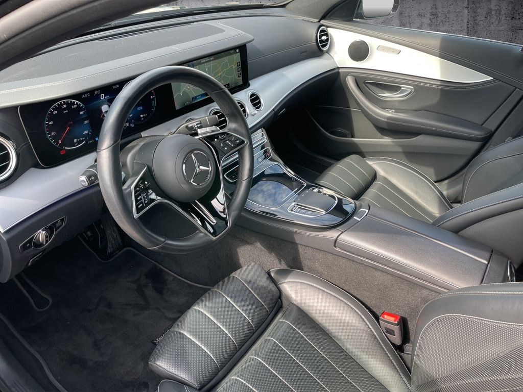 Mercedes-Benz E 300 2022