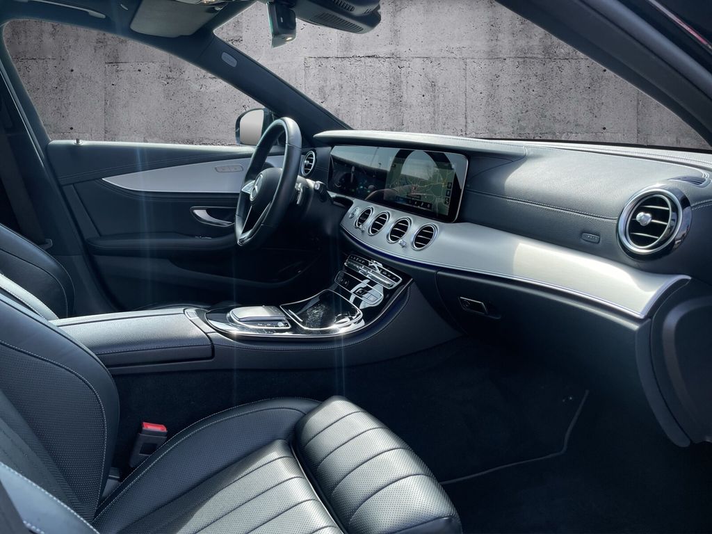 Mercedes-Benz E 300 2022