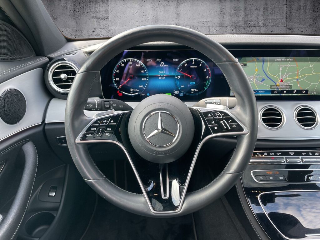 Mercedes-Benz E 300 2022