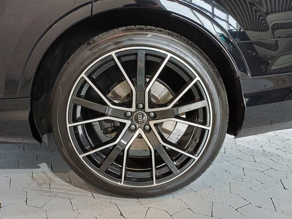 Audi SQ7 2021