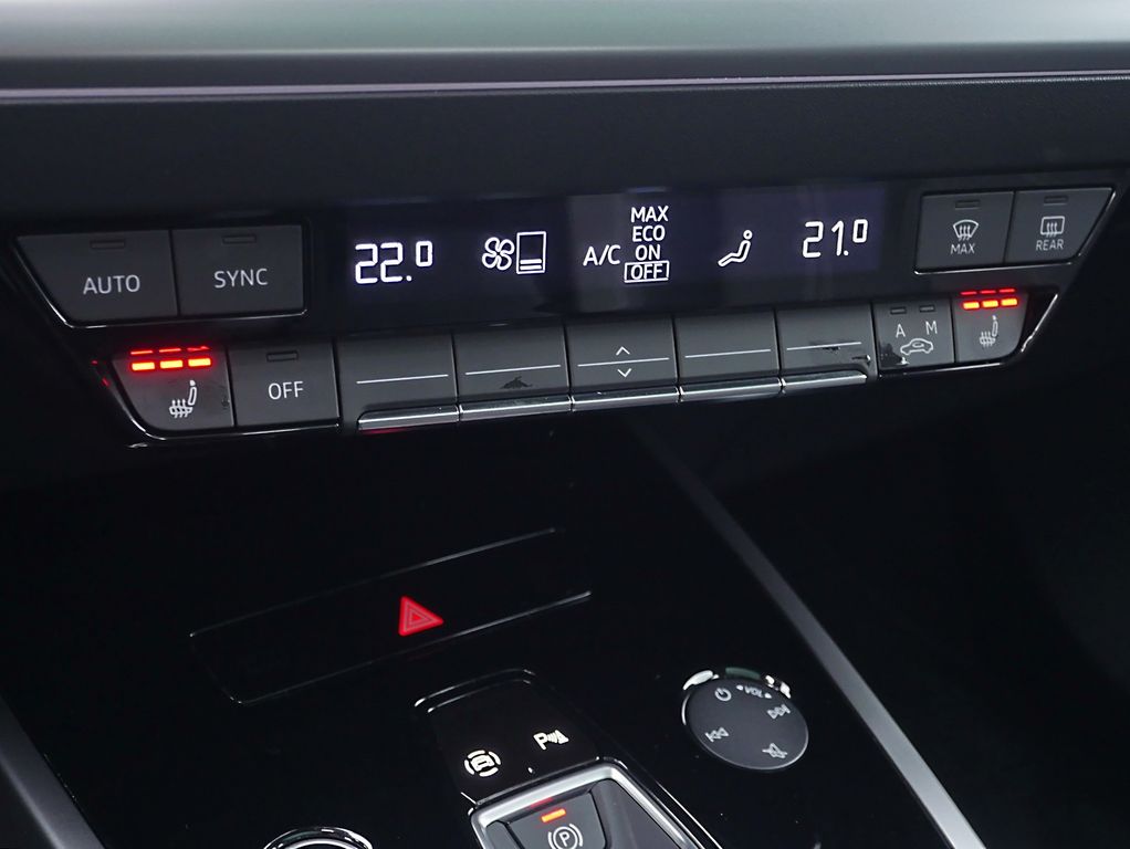 Audi Q4 e-tron 2025