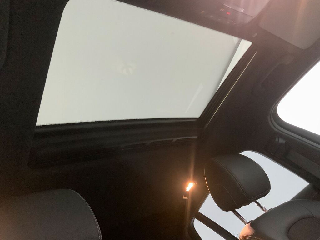 Mercedes-Benz EQC 2021