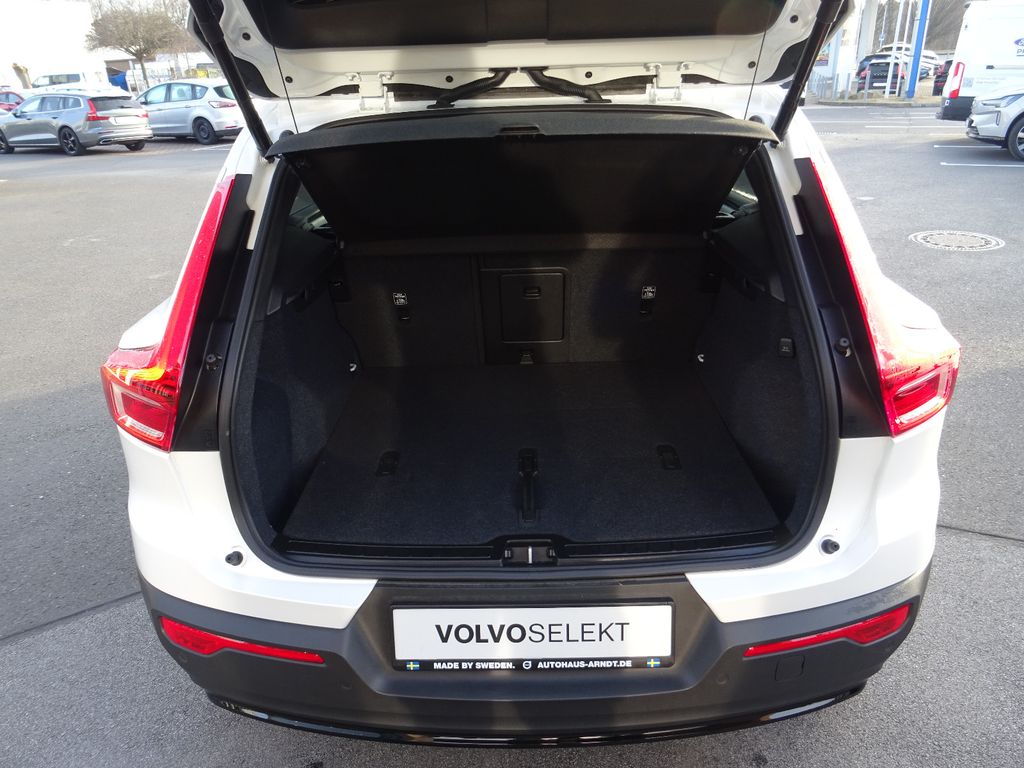 Volvo XC40 2024