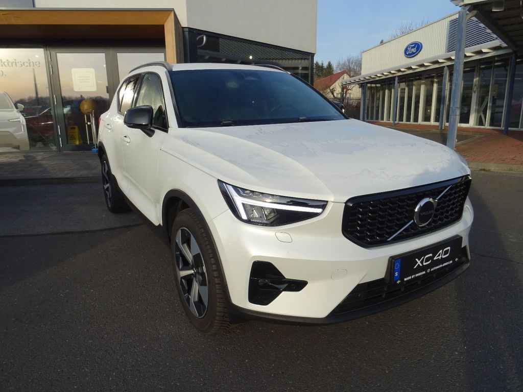 Volvo XC40 2024