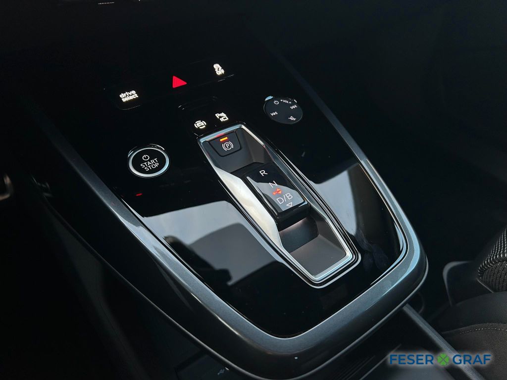 Audi Q4 2025