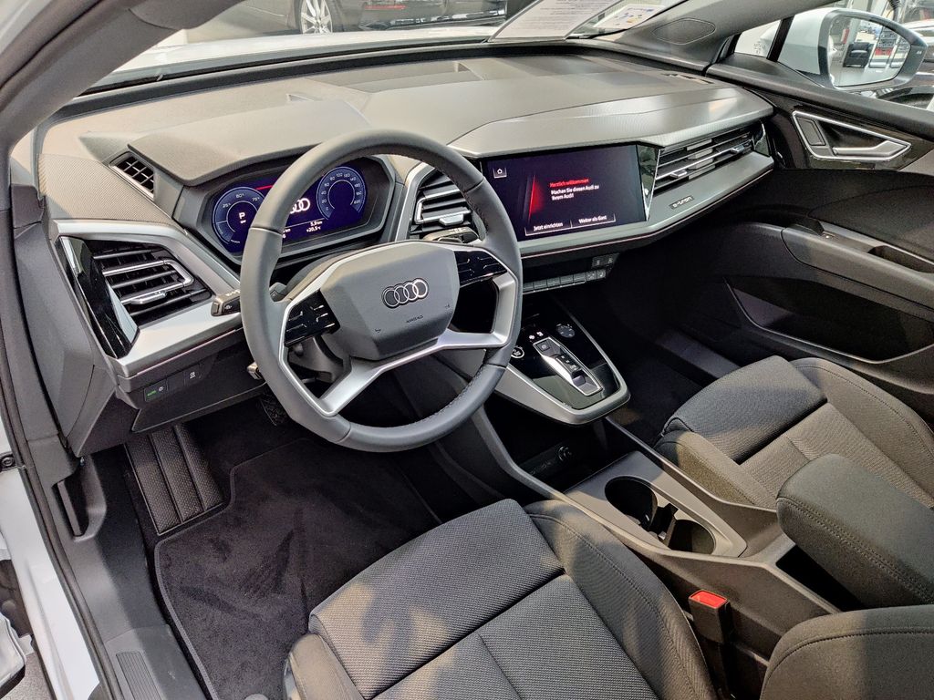 Audi Q4 2024