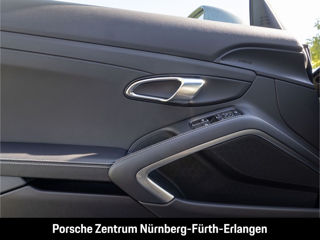 Porsche Boxster 2024