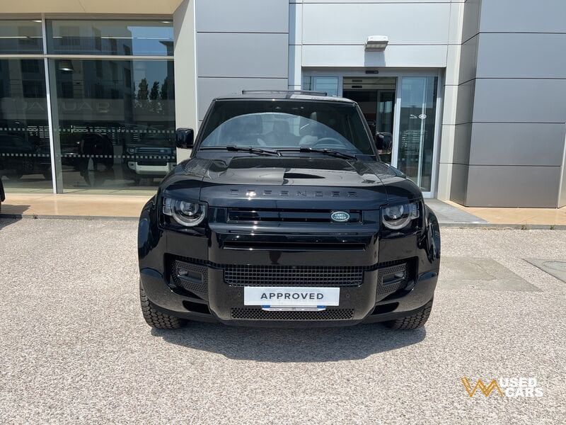 Land Rover Defender 2025