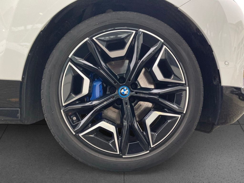 BMW iX 2023