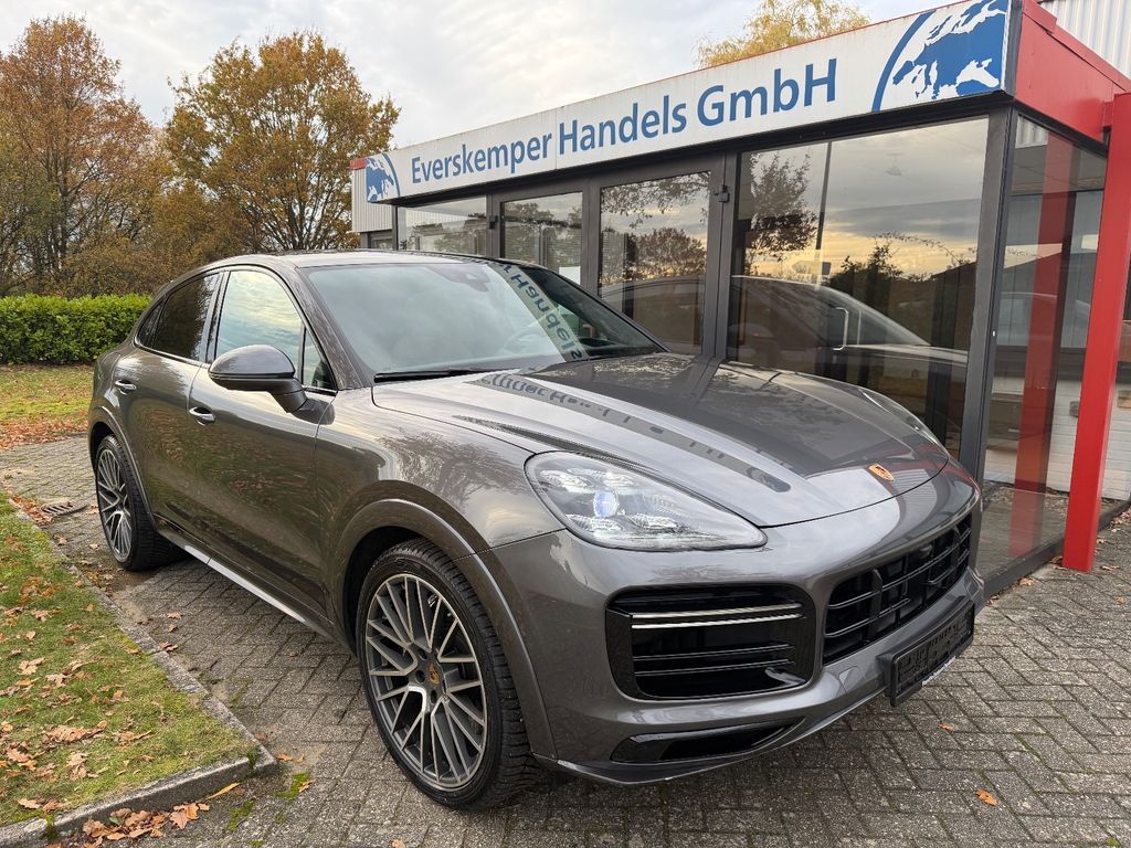 Porsche Cayenne 2022