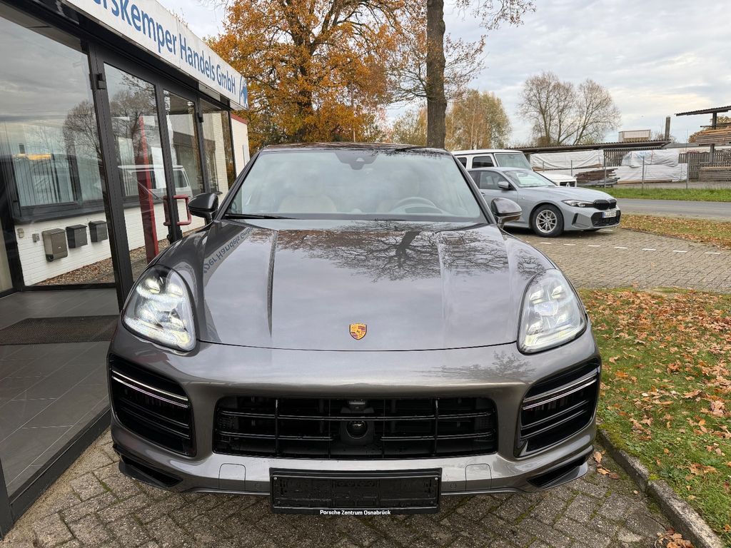 Porsche Cayenne 2022