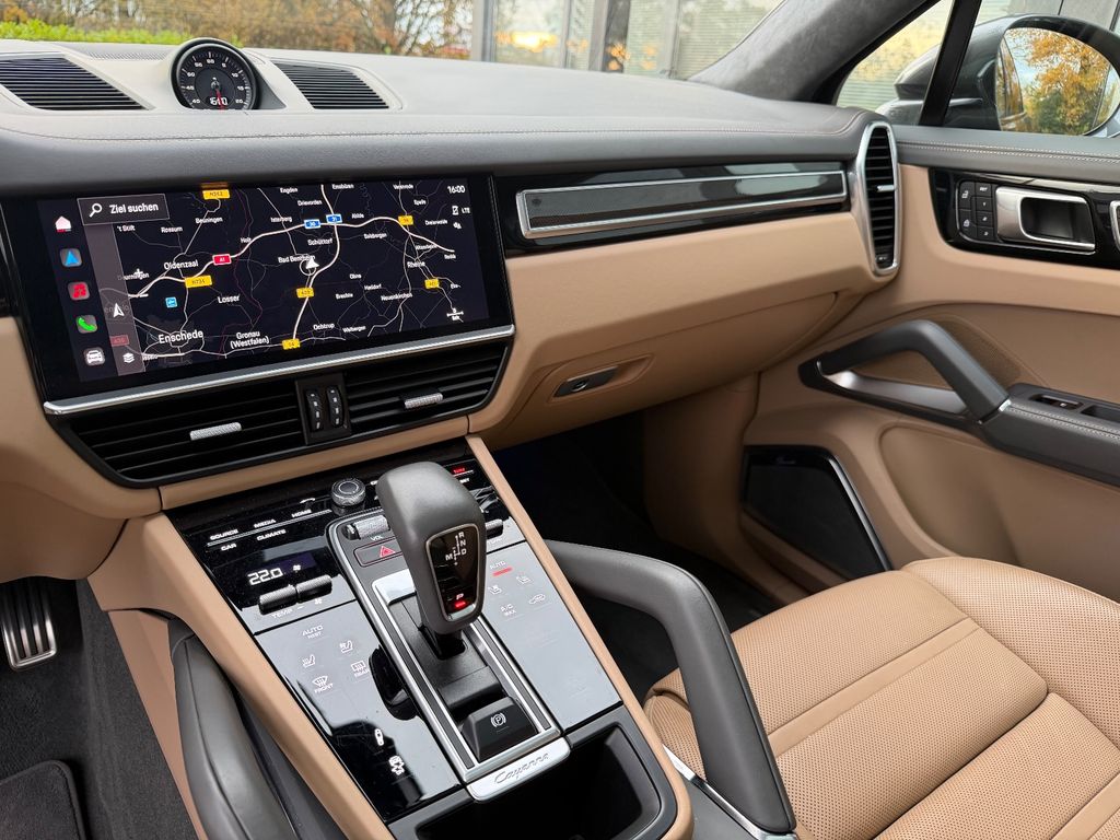 Porsche Cayenne 2022