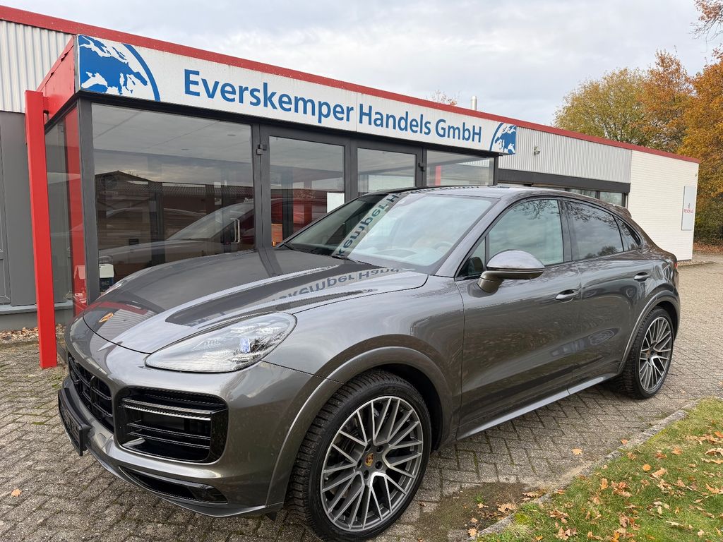 Porsche Cayenne 2022