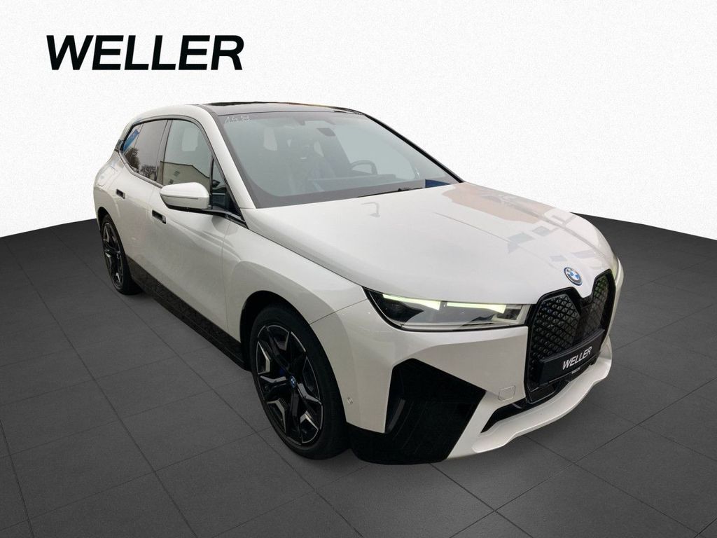 BMW iX 2023