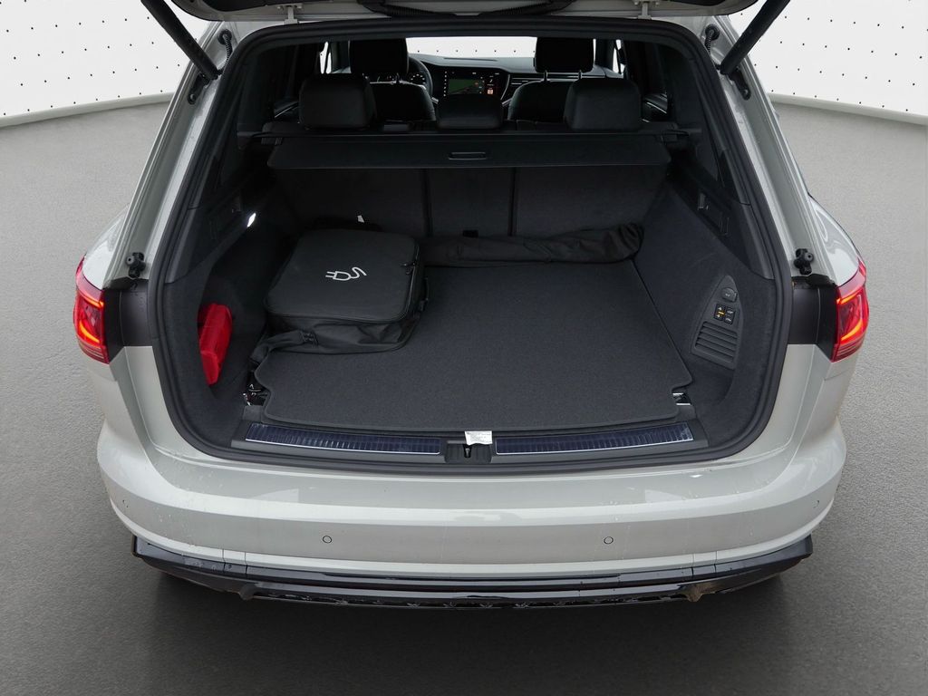 Volkswagen Touareg 2025