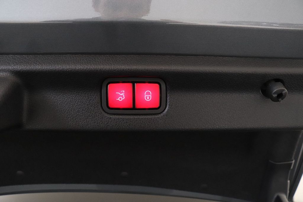 Mercedes-Benz EQE 2022