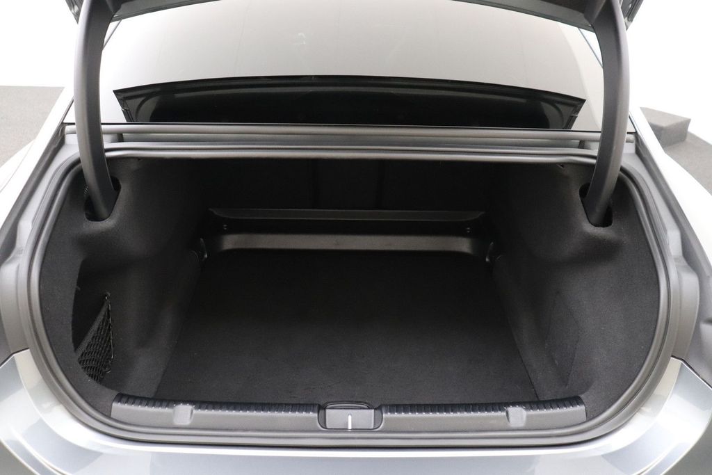 Mercedes-Benz EQE 2022